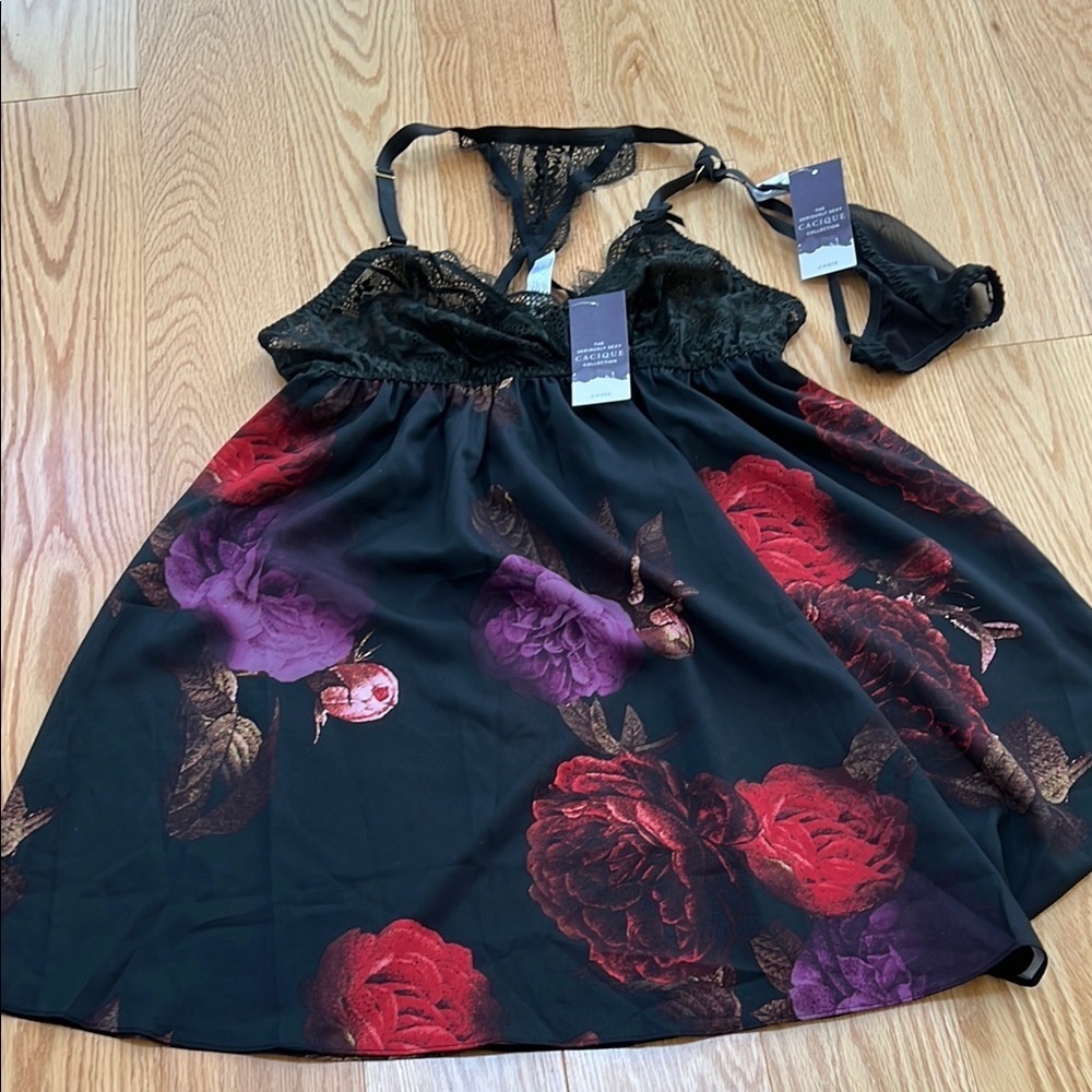 New! Cacique 4/6 Floral Lace Babydoll sleepwear set.